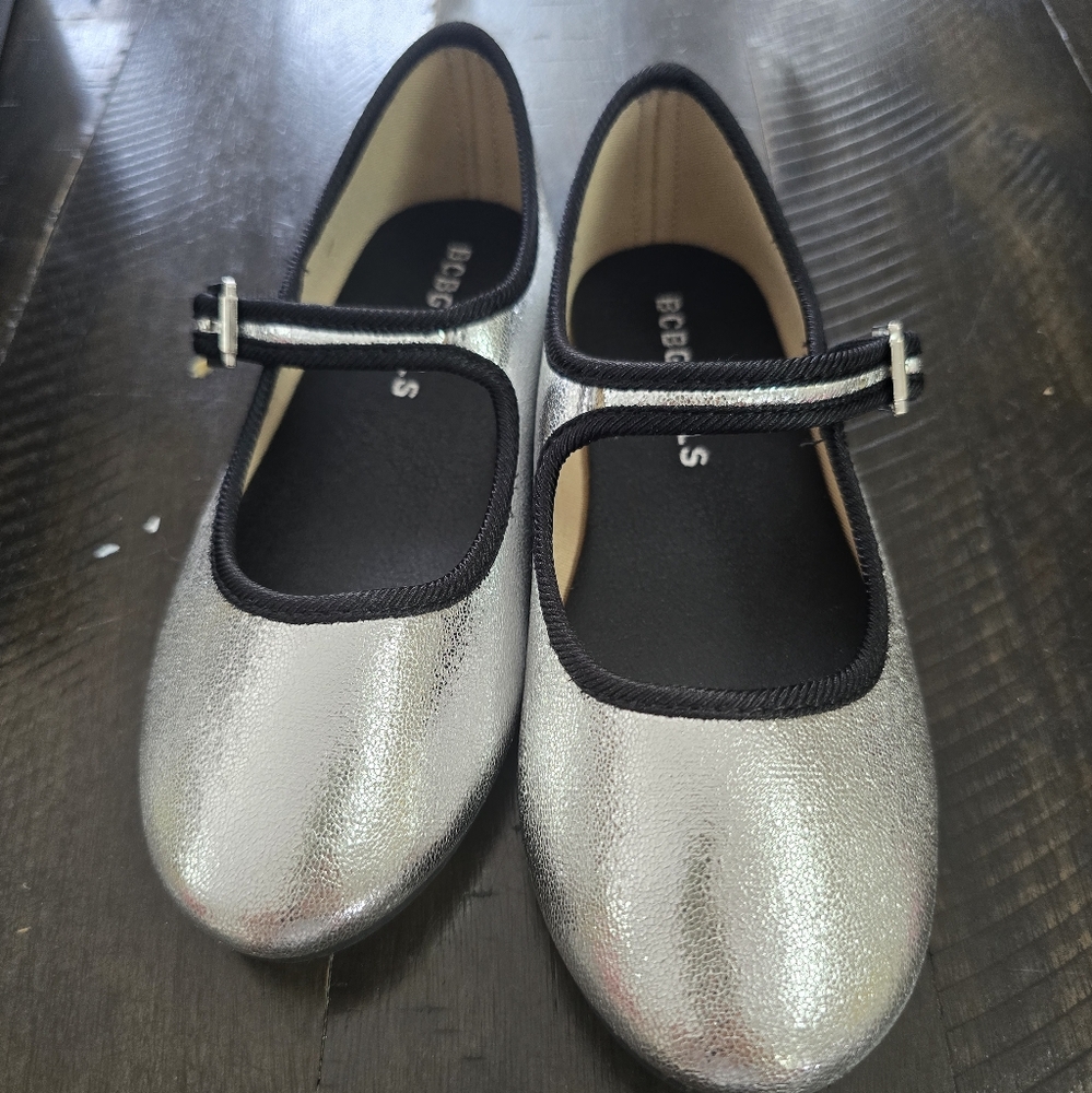 New BCBGirls Silver Dress Shoes Size 13c